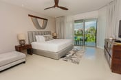 Casa Miramar: Caribbean views & slow vacation days