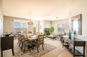Spring Lakeview condo close to clubhouse & Orange Convention Center