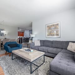 This Ground floor Lakeview condo At Vista Cay close to all major attractions