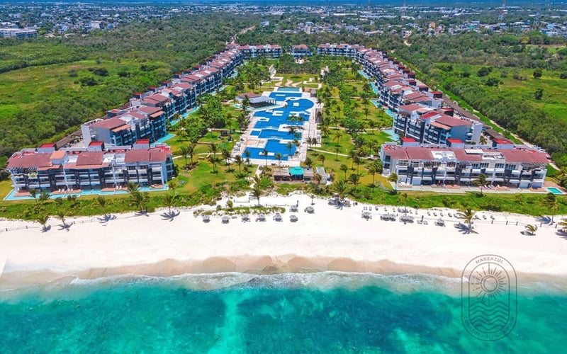 Aerial front view of Mareazul resort
