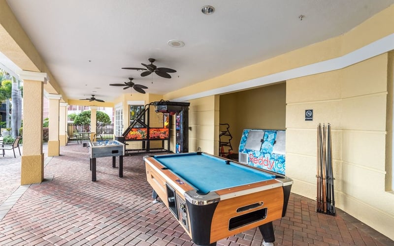 Vista Cay Resort pool