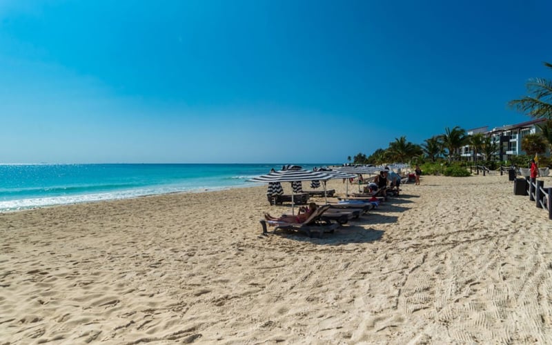 Mareazul private beach