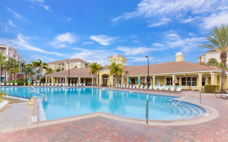 Vista Cay Resort pool 3